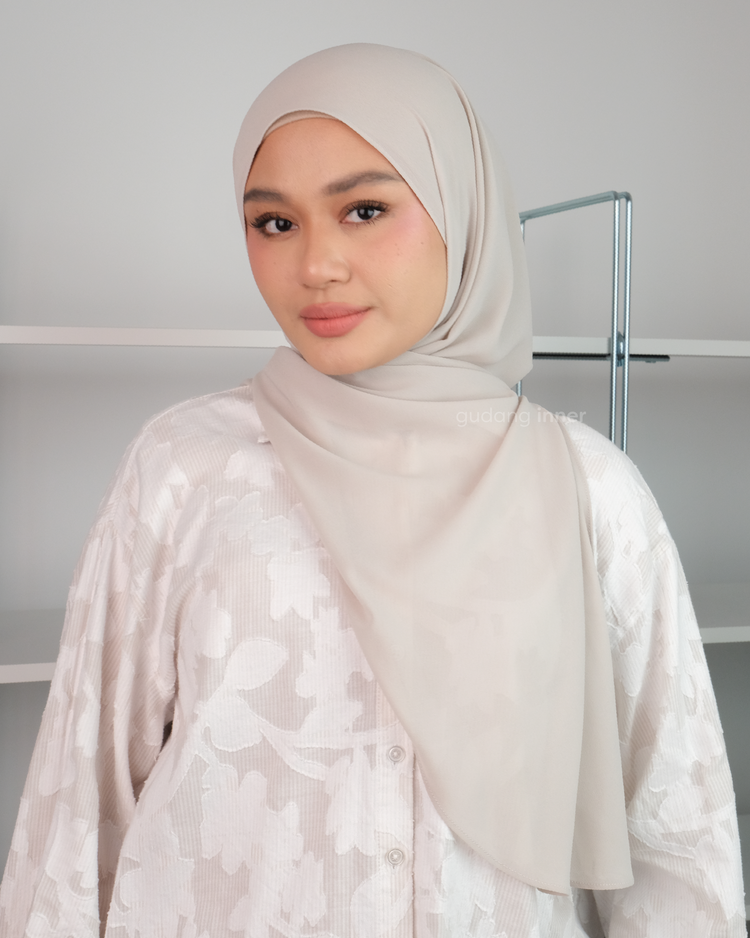 Thena Chiffon Shawl (Hoodie)